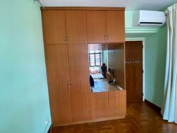 Flora Road (D17), Terrace #560816491